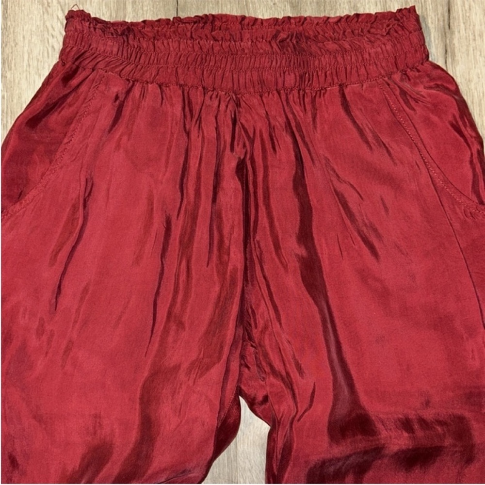 Red pants - Picture 4 of 6